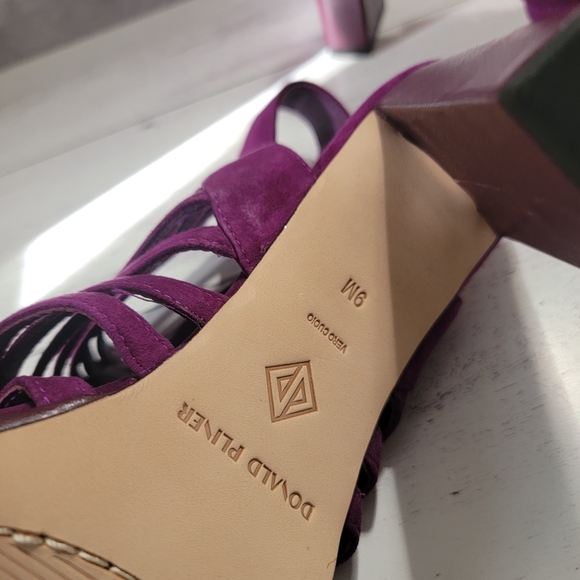 Donald J. Pliner, Sevanna, Iris Sandal Heels - Picture 5 of 5